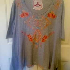 Johnny Was tunic grey embroidered XL